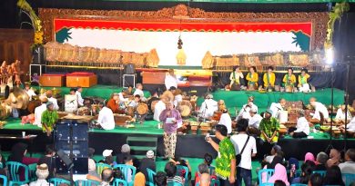 Di Tengah Gempuran Budaya Asing, Danrem Untoro Sebut Wayang Kulit Efektif Satukan Masyarakat