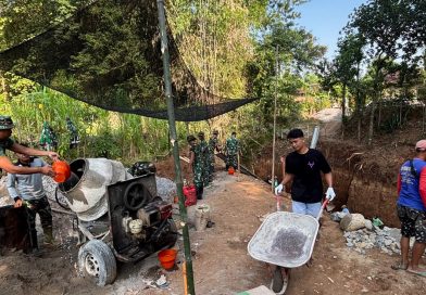 Pra TMMD ke 129 Berlangsung, TNI dan Masyarakat Desa Bulu Lor Antusias Bekerja Pra TMMD ke 129 Berlangsung, TNI dan Masyarakat Desa Bulu Lor Antusias Bekerja