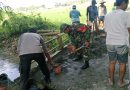 Gotong Royong Perbaikan Jembatan, TNI-Polri dan Warga Perkuat Kebersamaan di Trenggalek