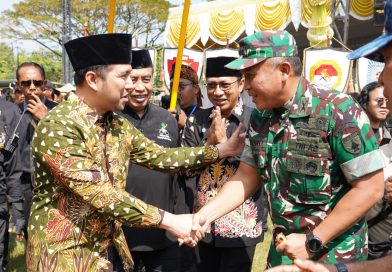 Hadiri Suran Agung, Danrem Untoro Bawa Semangat Persatuan