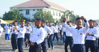 Olahraga Bersama dan Exit Briefing Warnai Akhir Masa Jabatan Danyon Kapa 2 Marinir