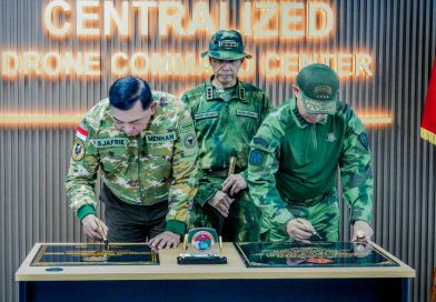Panglima TNI Anugerahkan KPLB Sekaligus Resmikan Gedung Centralized Panglima TNI Anugerahkan KPLB Sekaligus Resmikan Gedung Centralized