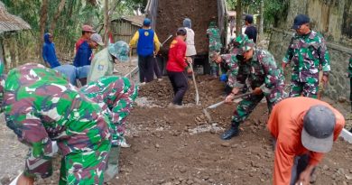 Karya Bhakti TNI di Desa Wonorejo Rampung Sepertiga, Semangat Gotong Royong Terus Menguat