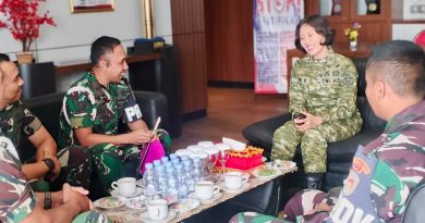 Jalin Sinergitas, Komandan Yonranratfib 2 Marinir Laksanakan Kunjungan Kerja Ke Otmil III-11 Surabaya