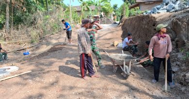 Sasar Kebutuhan Mendasar Masyarakat, Jembatan dan Talud Jalan Pun Dibangun Satgas TMMD KE-129