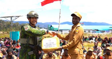 Tembus Medan Ekstrem, Koops TNI Habema Berhasil Salurkan 2 Ton Bantuan Kemanusiaan ke Tiga Distrik di Kabupaten Puncak