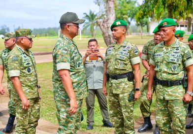Wakil Panglima TNI Tinjau Kesiapan Yonif TP di Sumatera Utara Wakil Panglima TNI Tinjau Kesiapan Yonif TP di Sumatera Utara