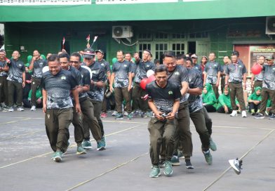 Semarak Kemerdekaan RI ke-81, Dandim Tulungagung Ajak Anggota Perkuat Kebersamaan Lewat Lomba Agustusan Semarak Kemerdekaan RI ke-81, Dandim Tulungagung Ajak Anggota Perkuat Kebersamaan Lewat Lomba Agustusan