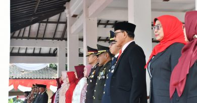 Dandim Ponorogo Hadiri Upacara Bendera Detik Detik Proklamasi Kemerdekaan RI di Aloon Aloon Ponorogo