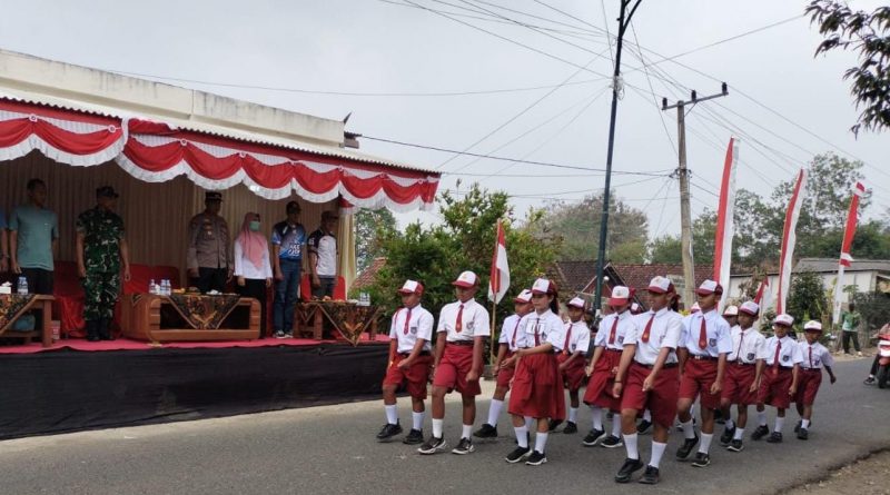 Gerak Jalan PHBN ke-81 Jadi Momentum Perkuat Kebersamaan Warga Tanggunggunung Gerak Jalan PHBN ke-81 Jadi Momentum Perkuat Kebersamaan Warga Tanggunggunung