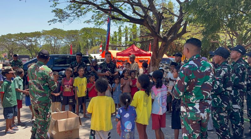 Prajurit Korem 161/Wira Sakti Hadirkan Keceriaan bagi Anak-Anak Terdampak Gempa NTT Prajurit Korem 161/Wira Sakti Hadirkan Keceriaan bagi Anak-Anak Terdampak Gempa NTT