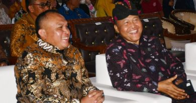 Danrem Untoro: Wayang Kulit Menyatukan Masyarakat Danrem Untoro: Wayang Kulit Menyatukan Masyarakat