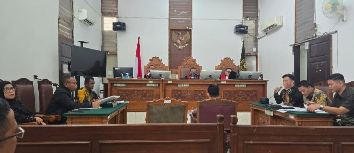Tanggapi Tuduhan Miring, Tim Hukum Fauzan Fadel Muhammad Ungkap Fakta Hubungan Kliennya dengan Dimas Adi Prayudi Komisaris PT GME Tanggapi Tuduhan Miring, Tim Hukum Fauzan Fadel Muhammad Ungkap Fakta Hubungan Kliennya dengan Dimas Adi Prayudi Komisaris PT GME