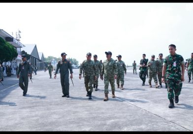 Wakasau didampingi Kaskoopsudnas Tinjau Latihan Proficient Dynamic Aerobatic Helikopter EC-120 Colibri Wakasau didampingi Kaskoopsudnas Tinjau Latihan Proficient Dynamic Aerobatic Helikopter EC-120 Colibri