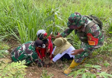 HUT ke-81 TNI, Kodim 0806/Trenggalek Ajak Pelajar Tanam Pohon HUT ke-81 TNI, Kodim 0806/Trenggalek Ajak Pelajar Tanam Pohon