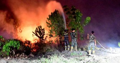 Gelap Malam Tak Jadi Penghalang, Satgas Karhutla Lanud Sjamsudin Noor Kembali Berjibaku Hadang Karhutla Hingga Dini Hari
