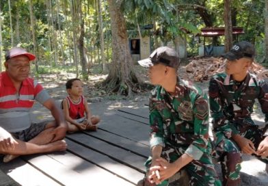 Prajurit Yonif TP 810/Beyea Emare Mamare (BEM) Gelar Ngobras Bersama Warga Doyo, Pererat Kemanunggalan TNI-Rakyat