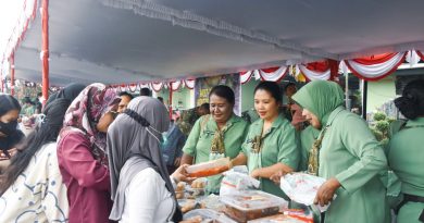Kodim 1710/Mimika Gelar Bazar HUT TNI, Hadirkan Sembako Murah