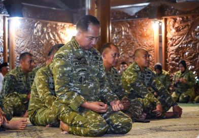 Panglima TNI Ziarah ke Makam Presiden RI Ke-2 dan Panglima Besar Jenderal Soedirman Panglima TNI Ziarah ke Makam Presiden RI Ke-2 dan Panglima Besar Jenderal Soedirman