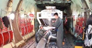 TNI Tebar 10,8 Ton Bahan Modifikasi Cuaca di Kalimantan