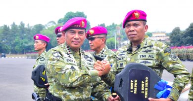 Pangkormar Perkuat Kemandirian Logistik dan Mobilitas Pasukan Melalui Penyerahan Kendaraan Opersional